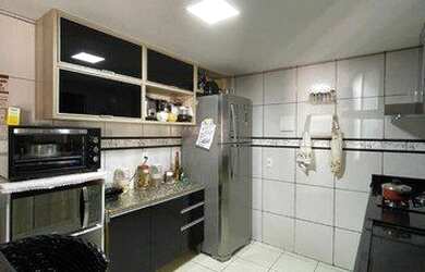 Imagem: A casa possui 2 Dormitórios, 1 Banheiro, 100m² de Área e