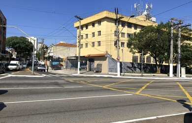 Imagem: O depósito possui 1.090m² de Área e está localizado em