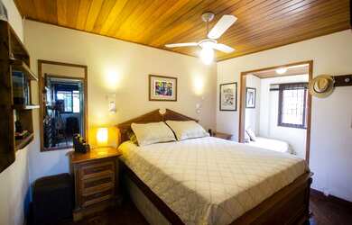 Imagem 14: Charmoso sítio. Piscina, Churrasqueira, VarandaeÁrea de serviço