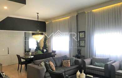 Imagem: A casa em condomínio possui 3 Dormitórios, 3 Banheiros, 2