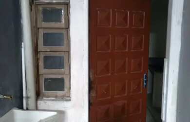 Imagem: A casa possui 1 Dormitório, 1 Banheiro e está localizado