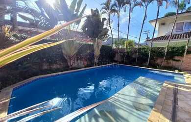 Imagem: A casa em condomínio possui 3 Dormitórios, 2 Banheiros, 2