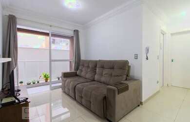 Imagem: O apartamentoe possui 2 Dormitórios, 1 Banheiro, 1 Vaga na