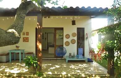 Imagem: A casa possui 2 Dormitórios, 3 Banheiros, 1 Vaga na garagem