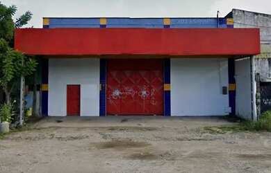 Imagem: O depósito possui 700m² de Área e está localizado em Centro