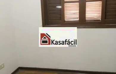 Imagem: A casa possui 3 Dormitórios, 5 Banheiros, 1 Vaga na garagem