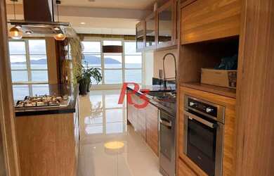 Imagem: O apartamento possui 2 Dormitórios, 4 Banheiros, 2 Vagas na