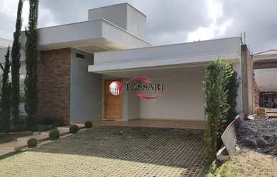 Imagem: A casa em condomínio possui 4 Dormitórios, 5 Banheiros, 4