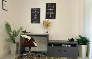 Imagem: O apartamento possui 1 Dormitório, 1 Banheiro, 1 Vaga na garagem