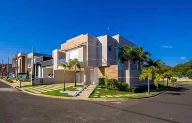 Imagem: A casa em condomínio possui 3 Dormitórios, 5 Banheiros, 4