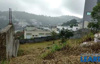 Imagem: O terreno possui 510m² de Área e está localizado em Jardim