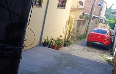 Imagem: A casa possui 2 Dormitórios e 1 Banheiro e está localizado