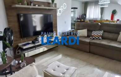 Imagem: A casa em condomínio possui 3 Dormitórios, 5 Banheiros, 4