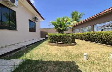 Imagem: A casa em condomínio possui 4 Dormitórios, 4 Banheiros, 4