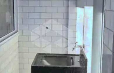 Imagem 5: Cobertura de 2 quartos no bairro Menino Deus em frente ao Parque Marinha...