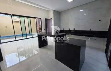 Imagem 8: Casa na 405 Sul com 1 suíte master com banheira de hidromassagem outras...