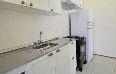 Imagem: O apartamento possui 2 Dormitórios, 2 Banheiros, 2 Vagas na