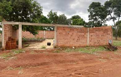 Imagem: O terreno possui 258m² de Área e está localizado em Plano