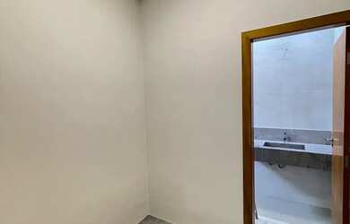 Imagem 14: Casa com Piscina no Condomínio Residencial Villa Segura