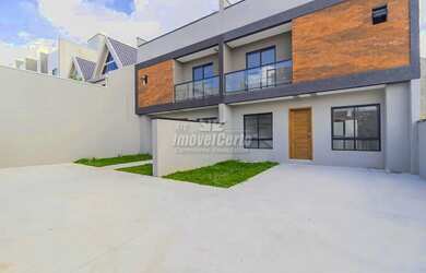 Imagem: A casa possui 3 Dormitórios, 3 Banheiros, 1 Vaga na garagem