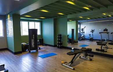 Imagem: O apartamento possui 1 Dormitório, 2 Banheiros, 1 Vaga na garagem