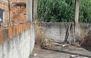 Imagem: A casa possui 2 Dormitórios, 2 Banheiros, 125m² de Área e