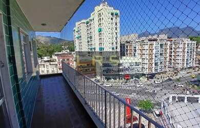 Imagem: O apartamento possui 3 Dormitórios, 2 Banheiros, 1 Vaga na