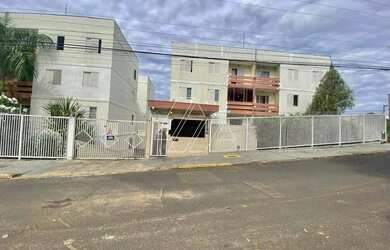 Imagem: O apartamento possui 3 Dormitórios, 2 Banheiros, 1 Vaga na