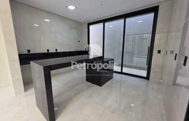 Imagem 7: Casa na 405 Sul com 1 suíte master com banheira de hidromassagem outras...