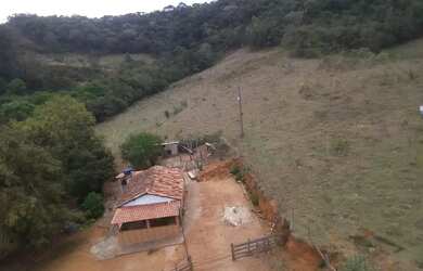 Imagem 5: Sítio de 38 hectares com água em abundância em Cristiano Otoni