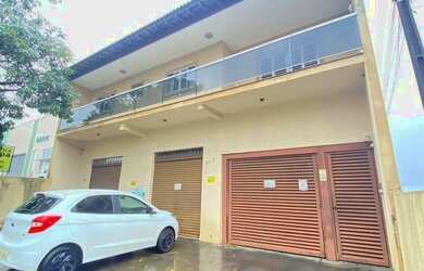 Imagem: A casa à venda possui 3 Dormitórios, 1 Banheiro, 3 Vagas na