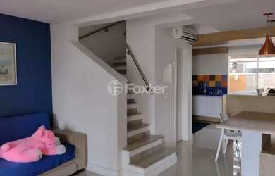 Imagem: A casa em condomínio possui 3 Dormitórios, 3 Banheiros, 2