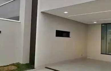 Imagem: A casa possui 3 Dormitórios, 3 Banheiros, 3 Vagas na garagem