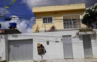 Imagem: A casa possui 3 Dormitórios, 2 Banheiros, 110m² de Área e