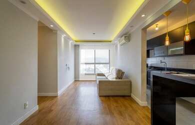 Imagem: O apartamento possui 3 Dormitórios, 2 Banheiros, 2 Vagas na