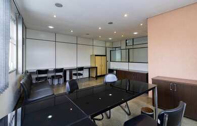 Imagem 3: Galpão/Depósito/Armazém para venda com 481 metros quadrados