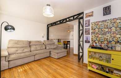 Imagem: A casa em condomínio possui 3 Dormitórios, 2 Banheiros, 1