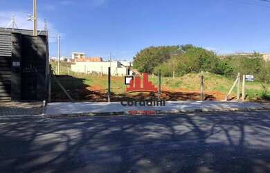 Imagem: O terreno possui 382m² de Área e está localizado em Recanto