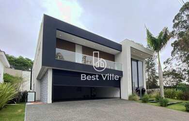 Imagem: A casa em condomínio possui 5 Dormitórios, 5 Banheiros, 5