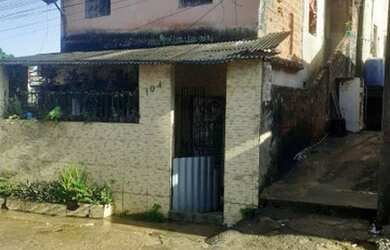 Imagem 1: Casa no Bairro de Piraja. Varanda, 80m² de Área, 2 Banheirose3 Dormitórios