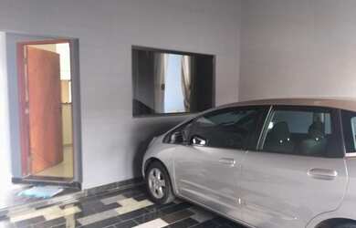 Imagem: A casa possui 3 Dormitórios, 2 Banheiros, 97m² de Área e