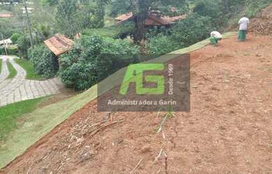 Imagem: O terreno e está localizado em Pedro do Rio, Petrópolis à