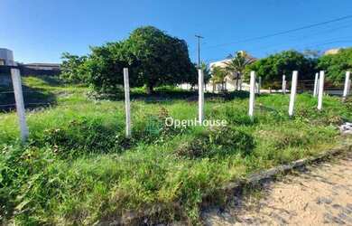 Imagem: O terreno possui 450m² de Área e está localizado em Cotovelo