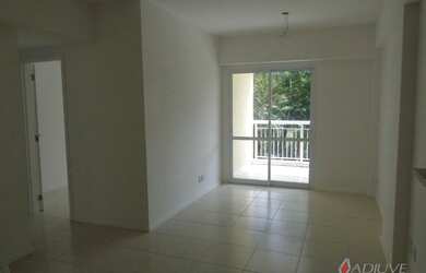 Imagem: O apartamento possui 3 Dormitórios, 1 Banheiro, 2 Vagas na