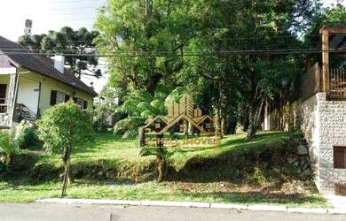 Imagem: O terreno possui 546m² de Área e está localizado em Gramado