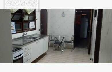 Imagem: A casa possui 2 Dormitórios, 1 Banheiro, 5 Vagas na garagem