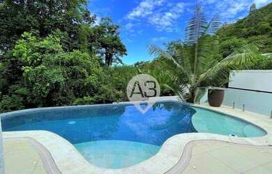 Imagem: A casa em condomínio possui 5 Dormitórios, 1 Banheiro, 5 Vagas