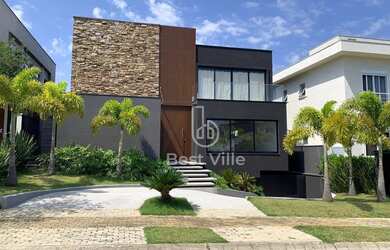 Imagem: A casa em condomínio possui 4 Dormitórios, 5 Banheiros, 5