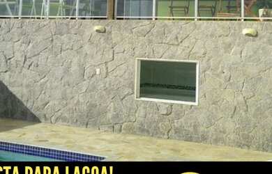 Imagem: A casa possui 3 Dormitórios, 2 Banheiros, 160m² de Área e