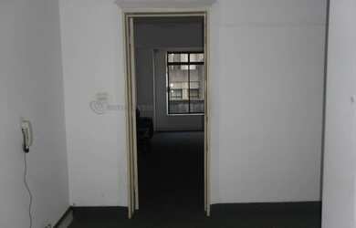 Imagem: O depósito possui 120m² de Área e está localizado em Centro